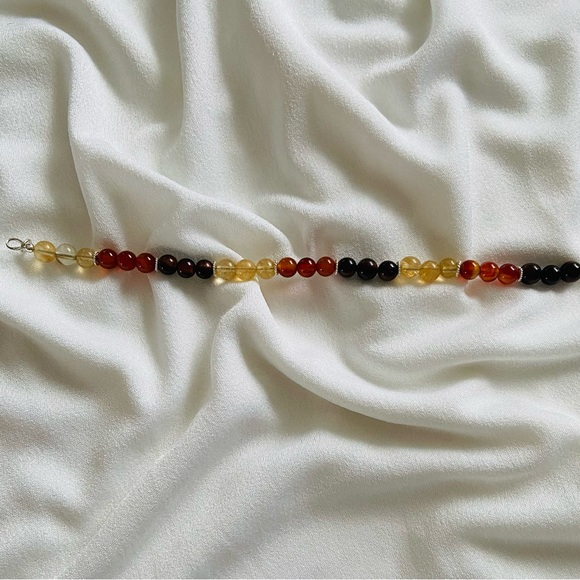 Handcrafted Healing/Comfort Bracelet for Motivation - Picture 2 of 3